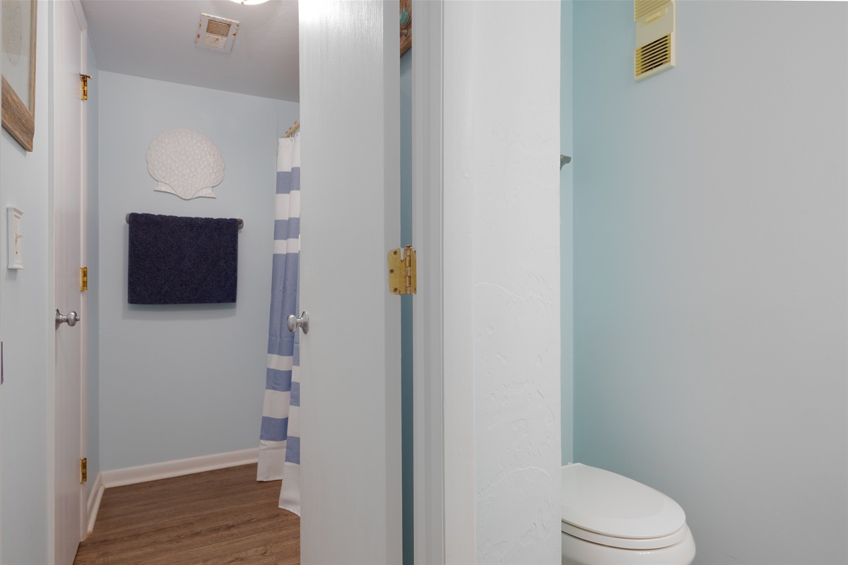 Bathroom 1 with a separate toilet nook