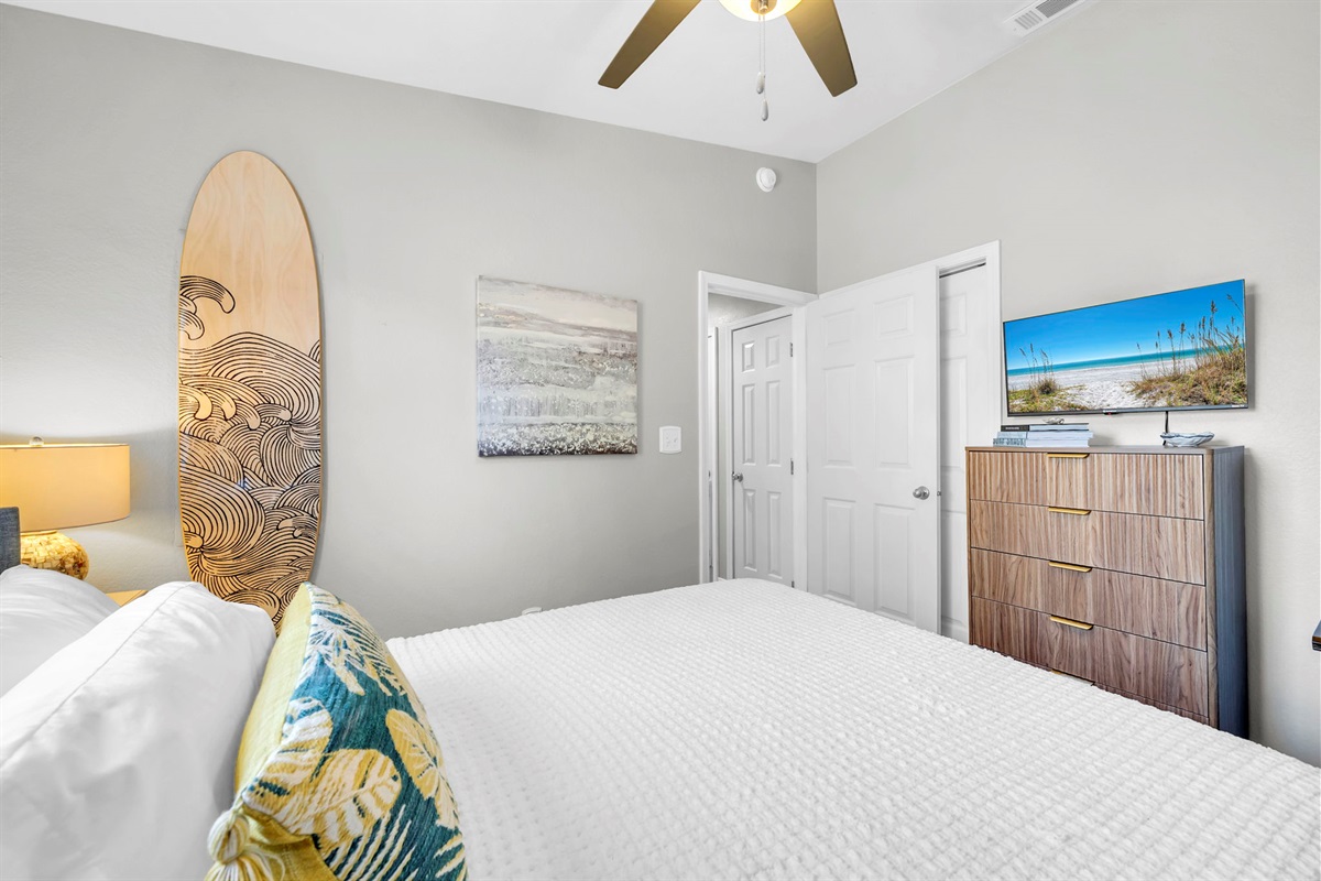 Queen bedroom