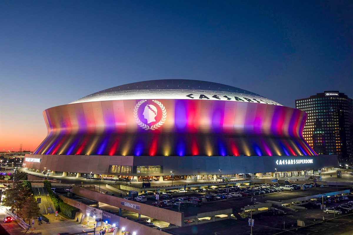 Caesar's Superdome & Smooth King Center - 1/3 miles or ~6 minutes away.