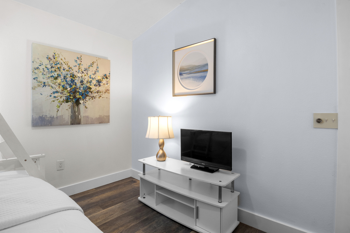 Bedroom #3. Smart TV.