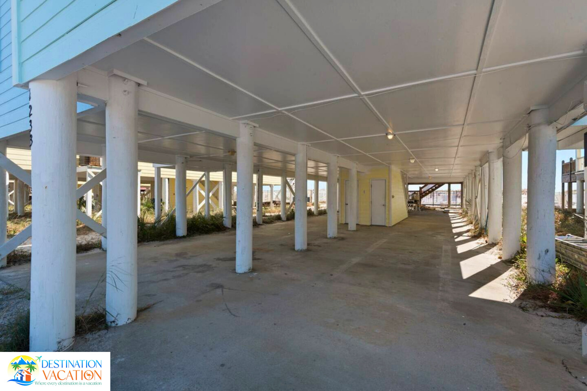 Plenty of sheltered space for effortless beachside living.