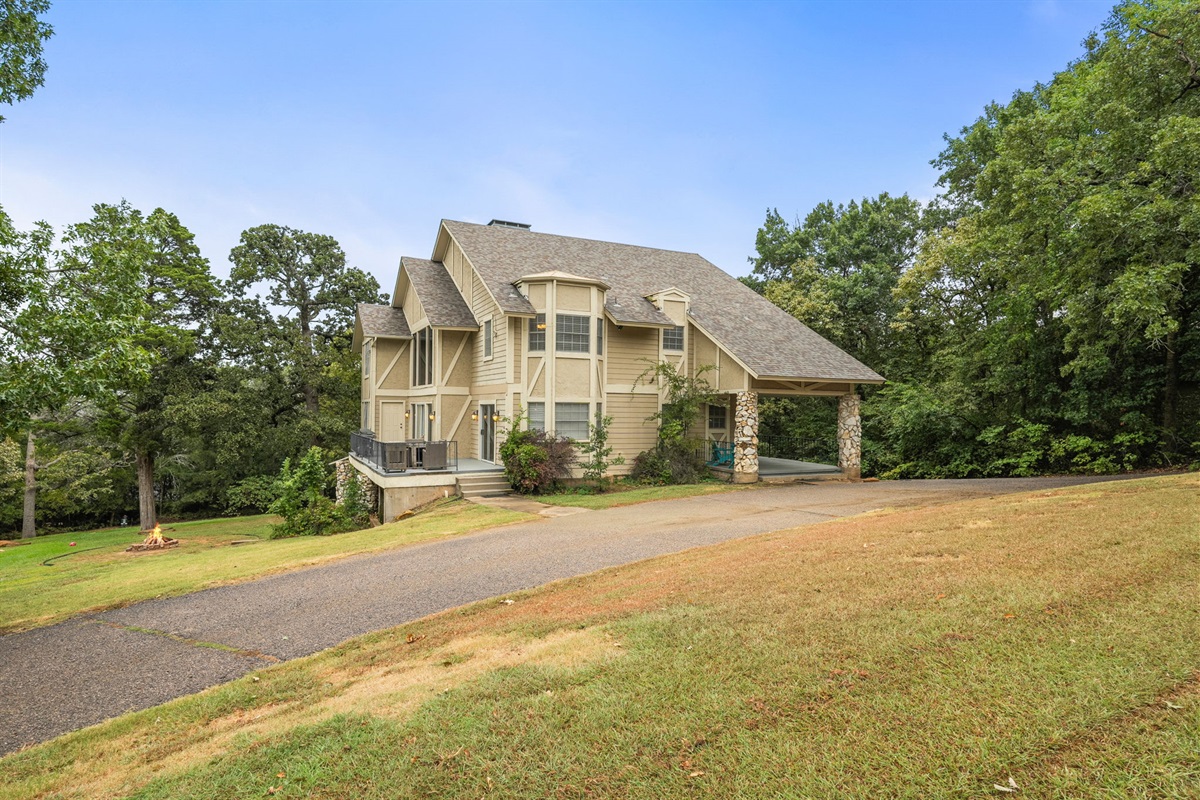Located in the hills of Pottsboro, TX (Tanglewood area!)