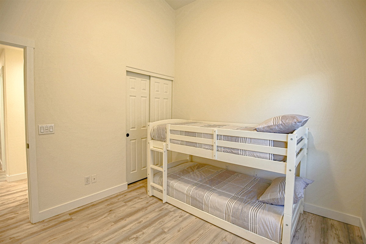 Goodyear Retreat | 4BD 2BTH | Heated Pool — Goodyear Retreat | 4Bed&2Bath | Heated Pool, Goodyear, Arizona — photo 35