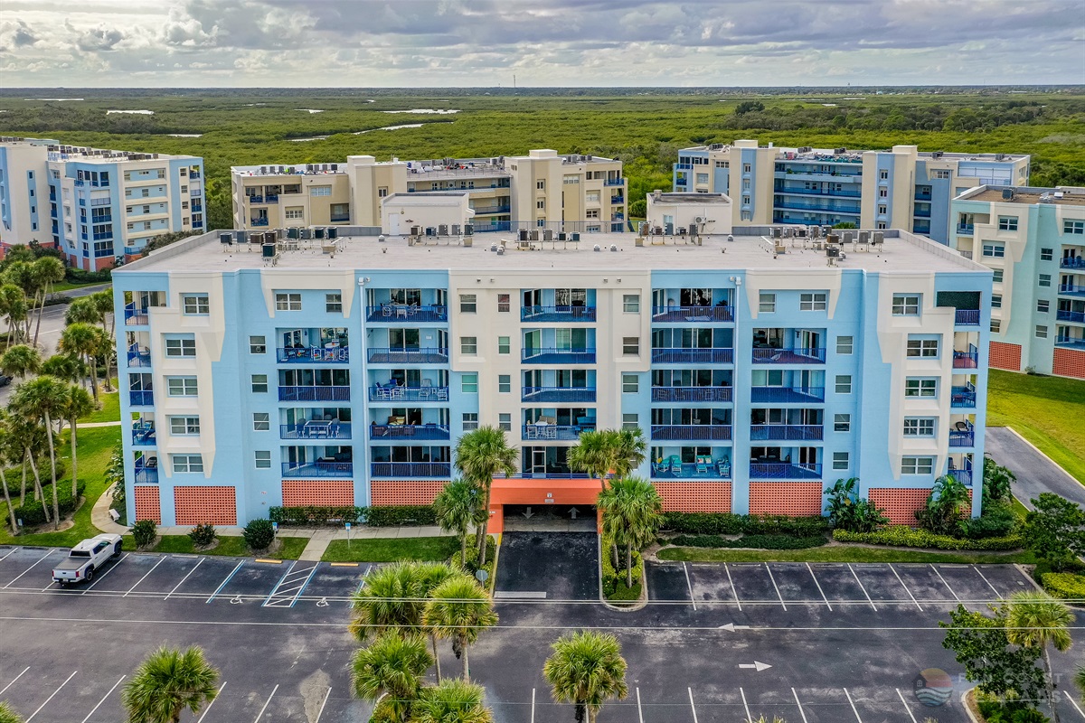 West Facing Bird's Eye View