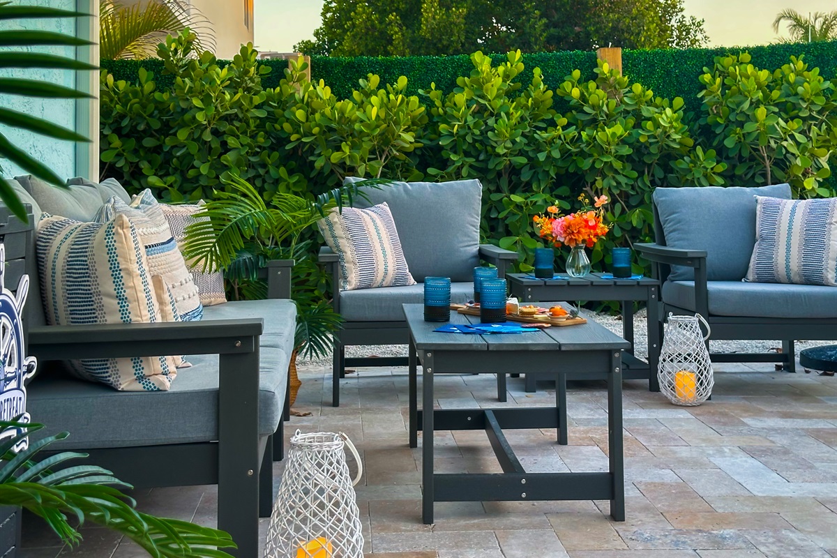 And at the end there’s the canal side outdoor lounge.