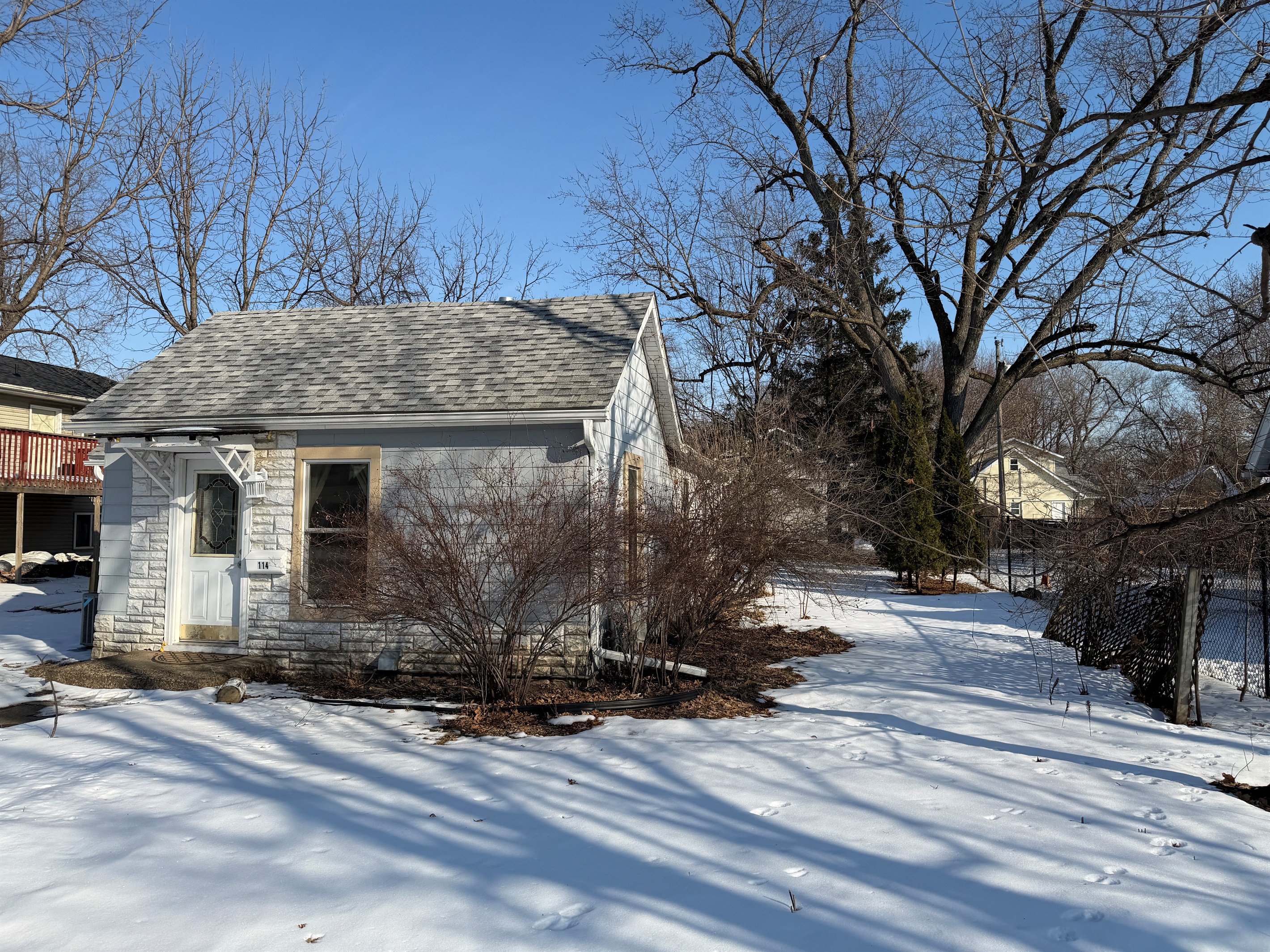 It's the cutest little house on the block!