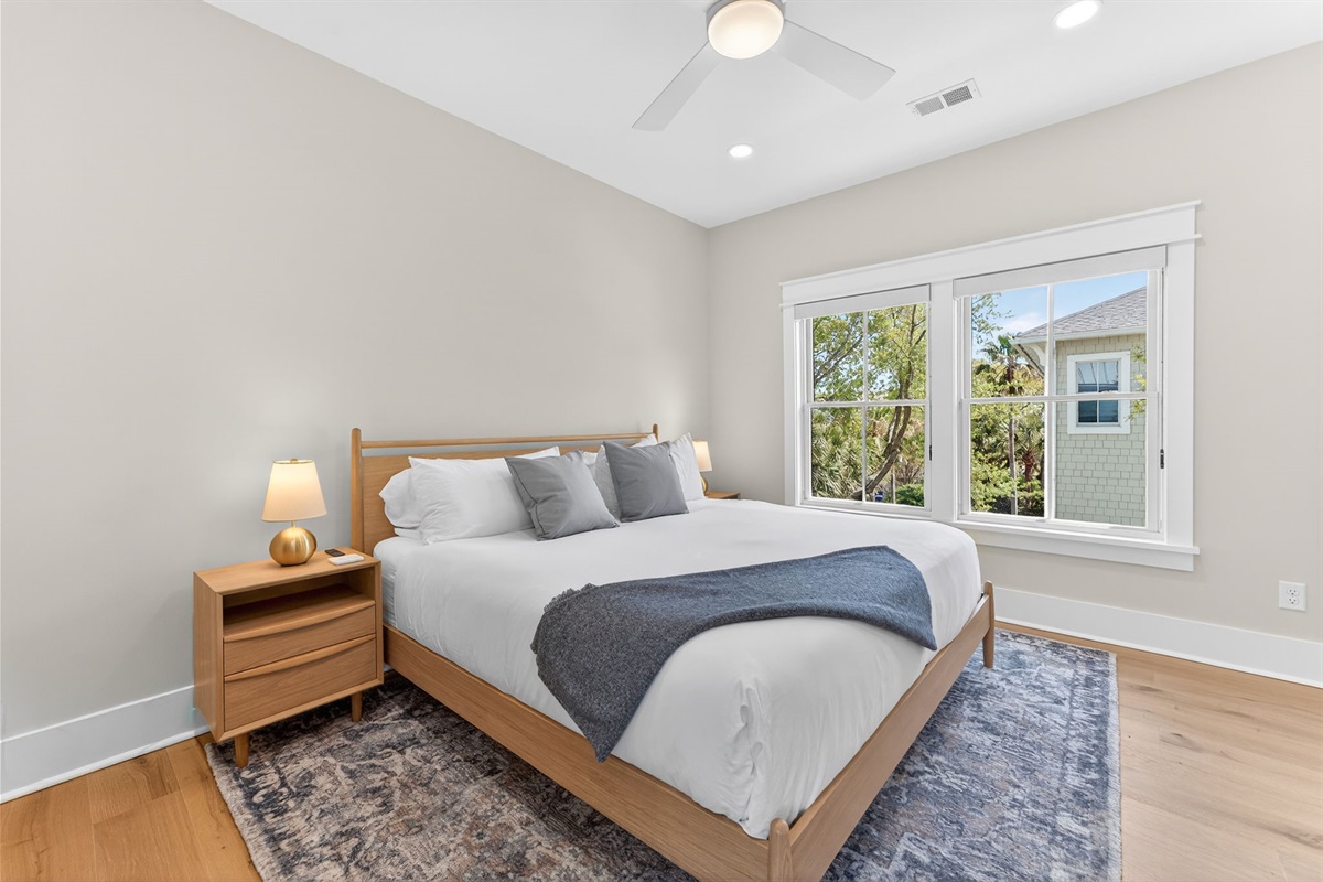 King Bedroom 5 | On Beach Time | 6 30th Ave, Isle of Palms, SC | IOP Escapes