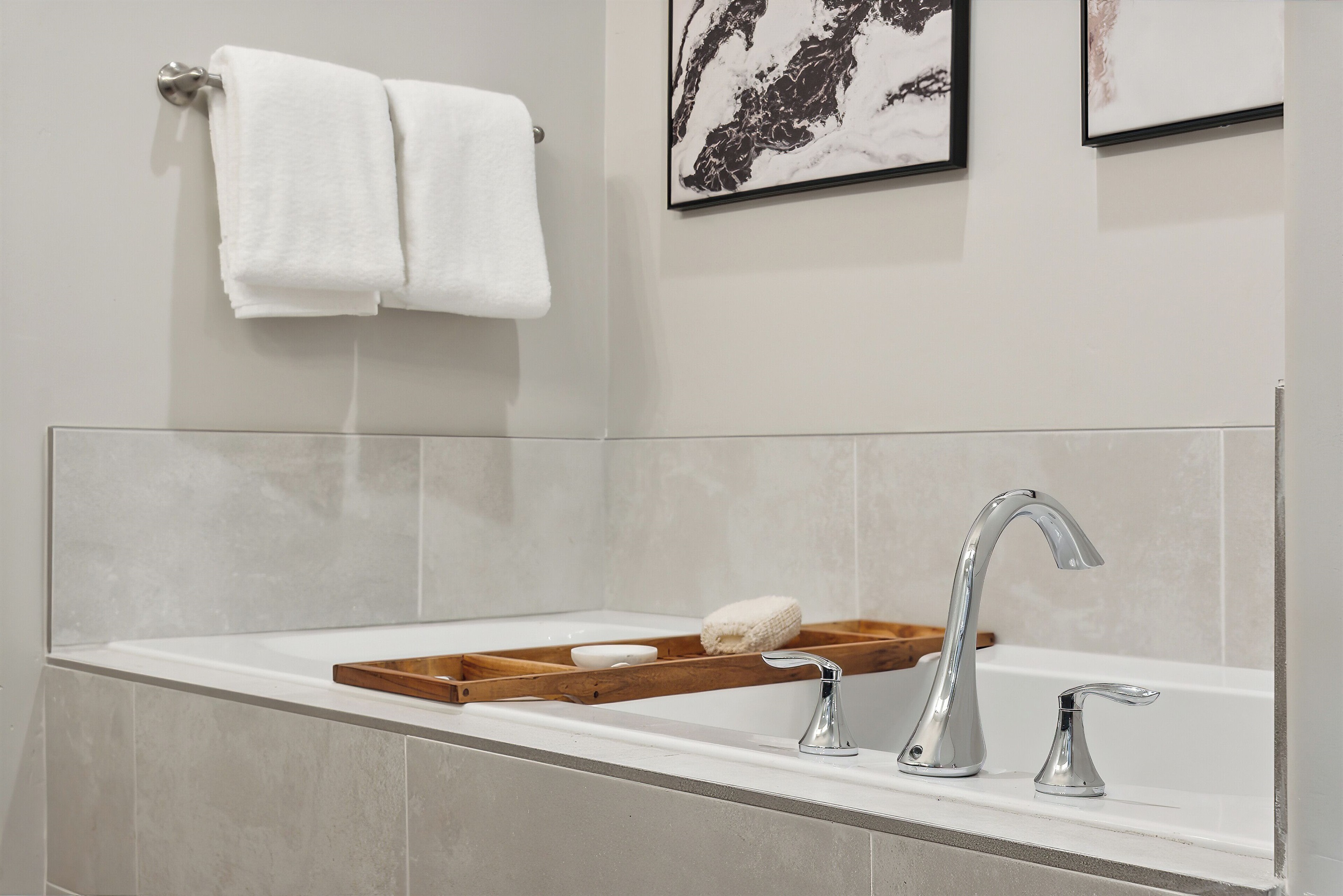 Soak in serenity—our spacious garden tub is perfect for après-ski relaxation.