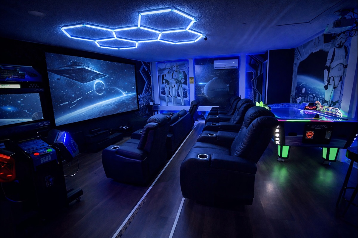 🌌🎮 Level up your escape in our Star Wars movie theater! 150” screen, surround sound, Roku, Bluetooth, and epic arcade games for nonstop galactic fun.