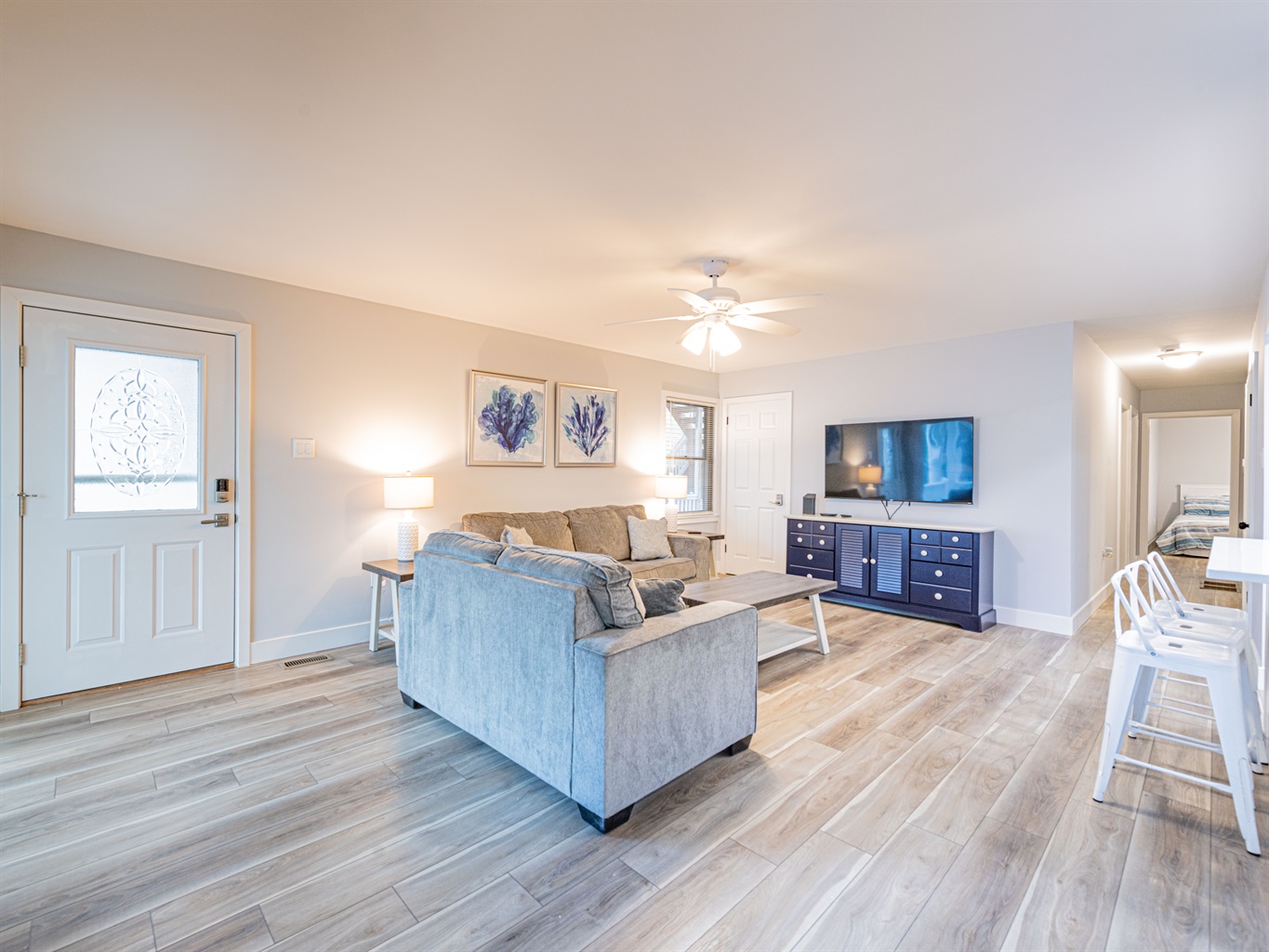 Living room w/ sleeper sofa