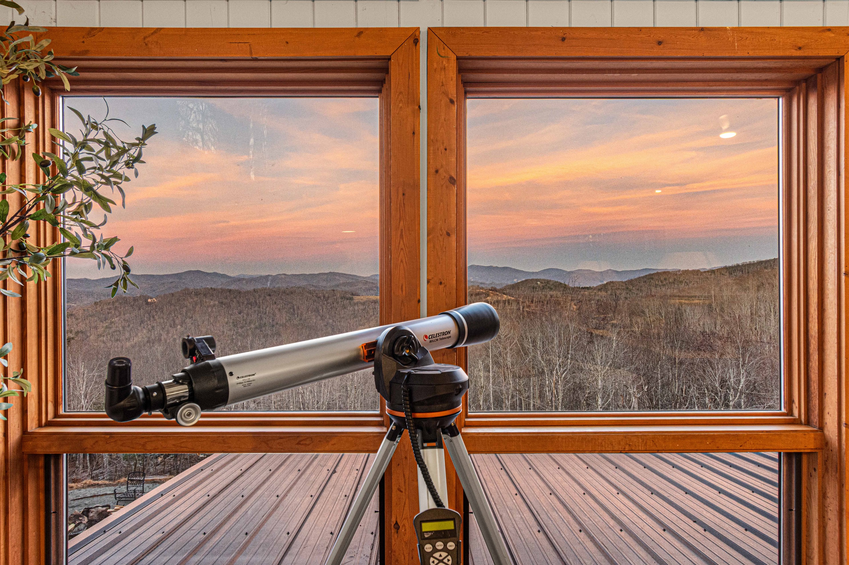 Sunset view from the living room and believe us, the sunrises are even better!