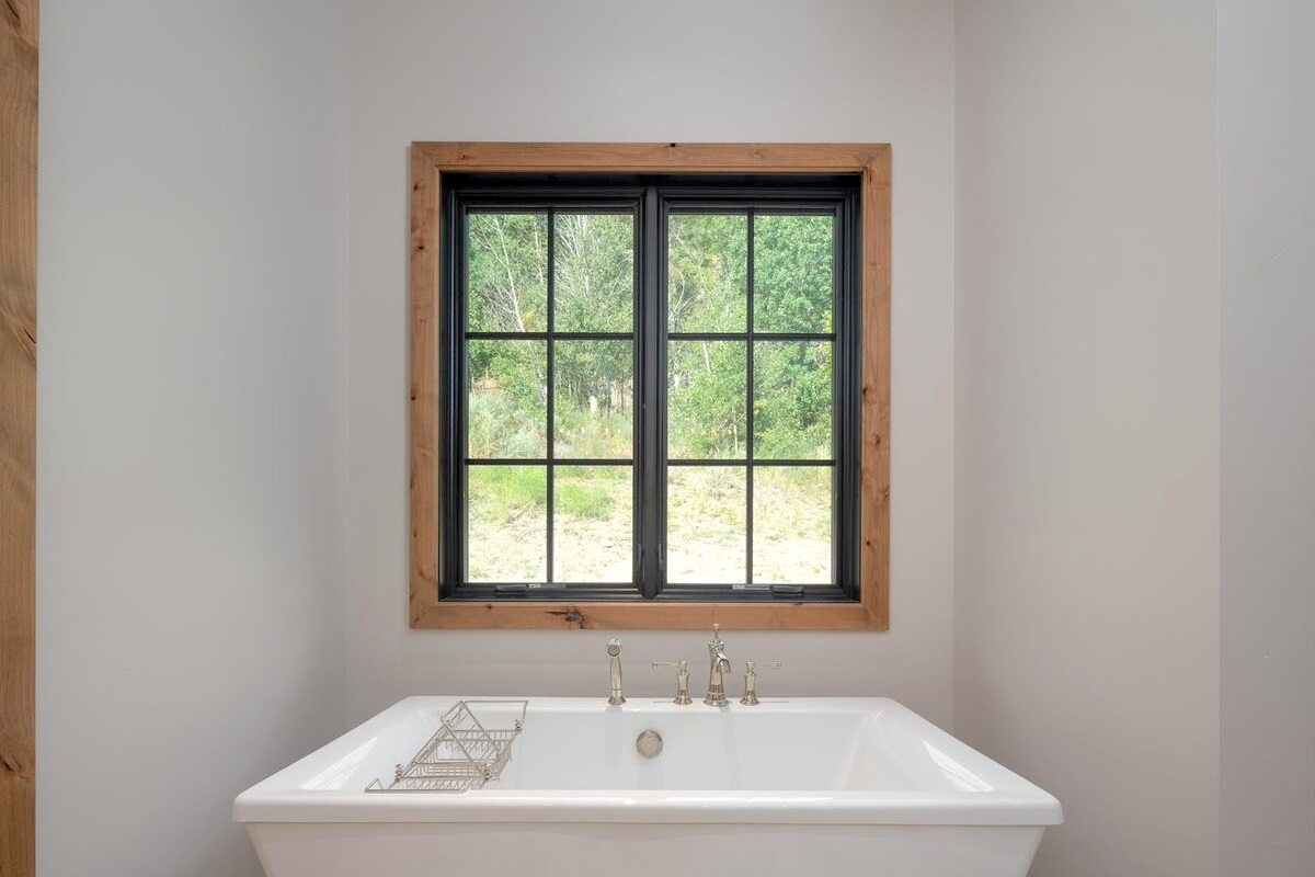 BR 1- En Suite Bath with freestanding tub