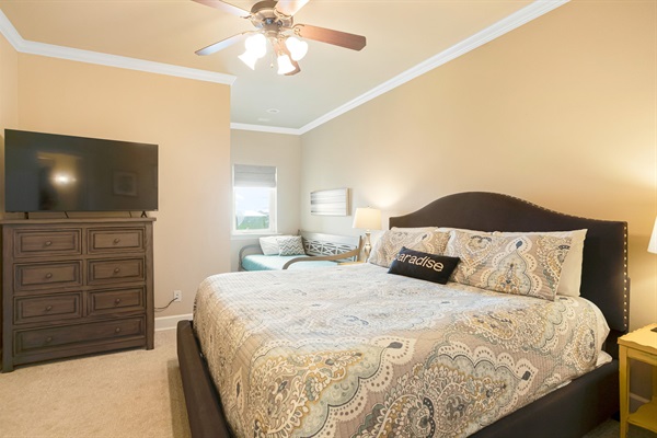 Second Floor - King Room with Twin Bed