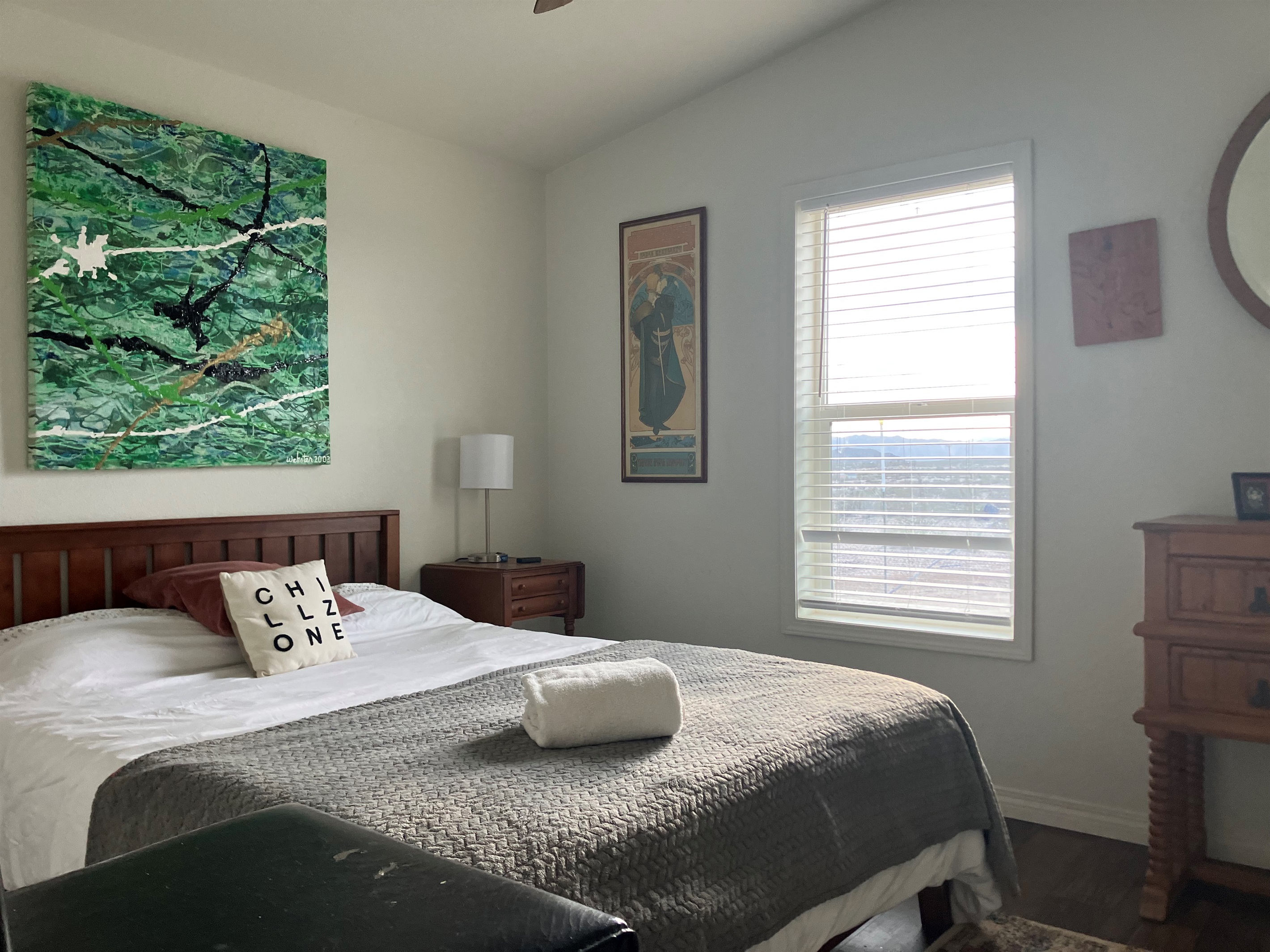 3rd bedroom, aka "Junior"