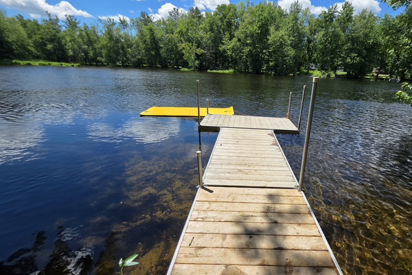 Private 10 ft dock with water mat (new 2026)