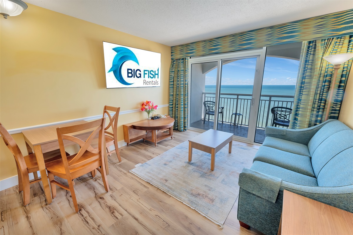 Amazing Living Room with Views of the Ocean 🌊☀️