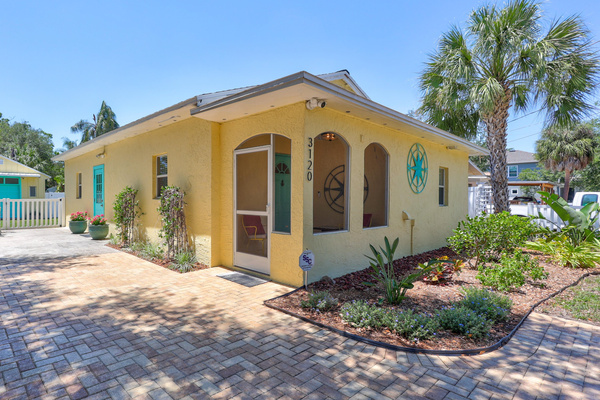 Larger paver drive for 3 vehicles and great intown location