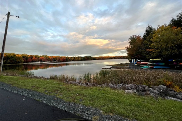 Lake Shangri-La is perfect for fishing, paddle boarding, kayaking, and row boating. 