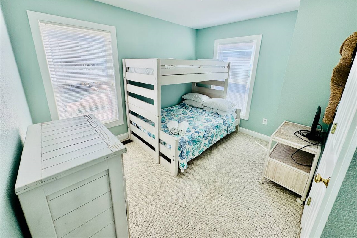 Bunk Bedroom features a Twin over Full bed!
