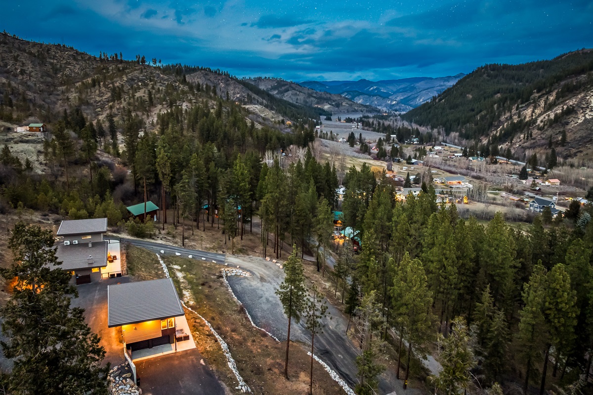 Owners live on site in the main home. Guests have full access to the guesthouse (upper level above the garage) and amenities outside around the lower part of the garage.  