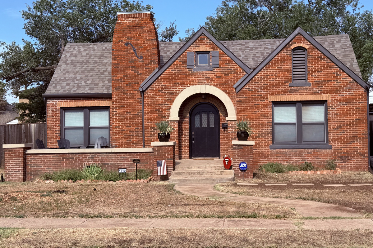 Texas Tudor Daytime