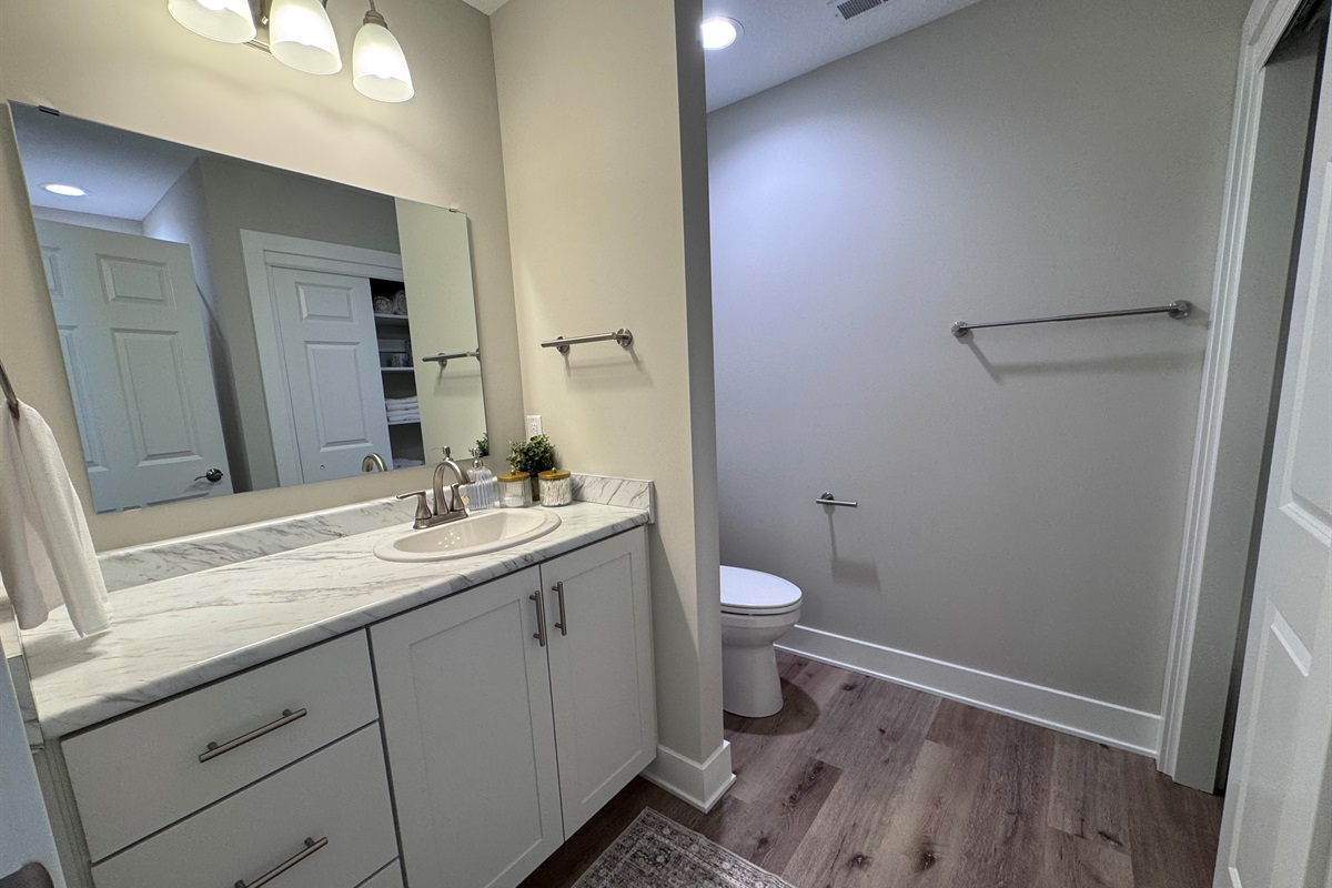 Primary Ensuite bathroom