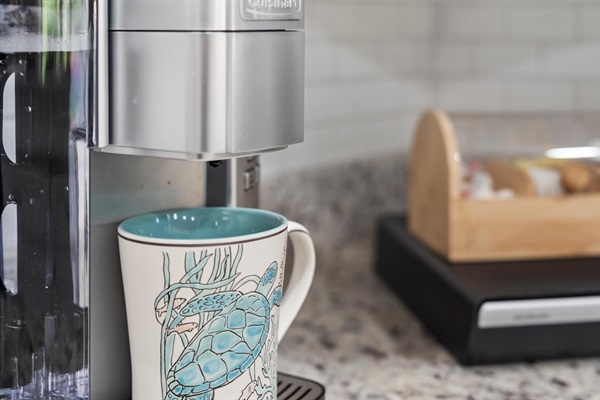 Pods, mugs & morning sunshine