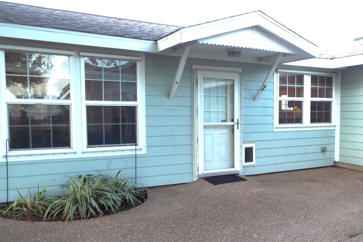 Main entry to side A
