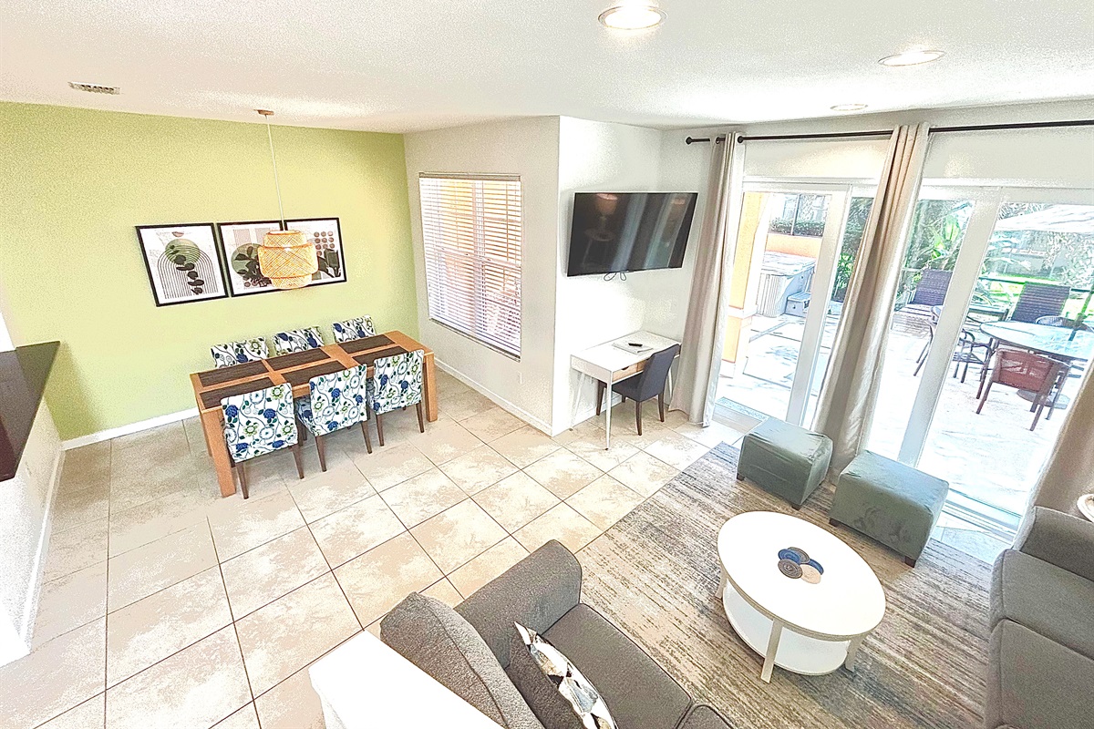 Living/ dining room