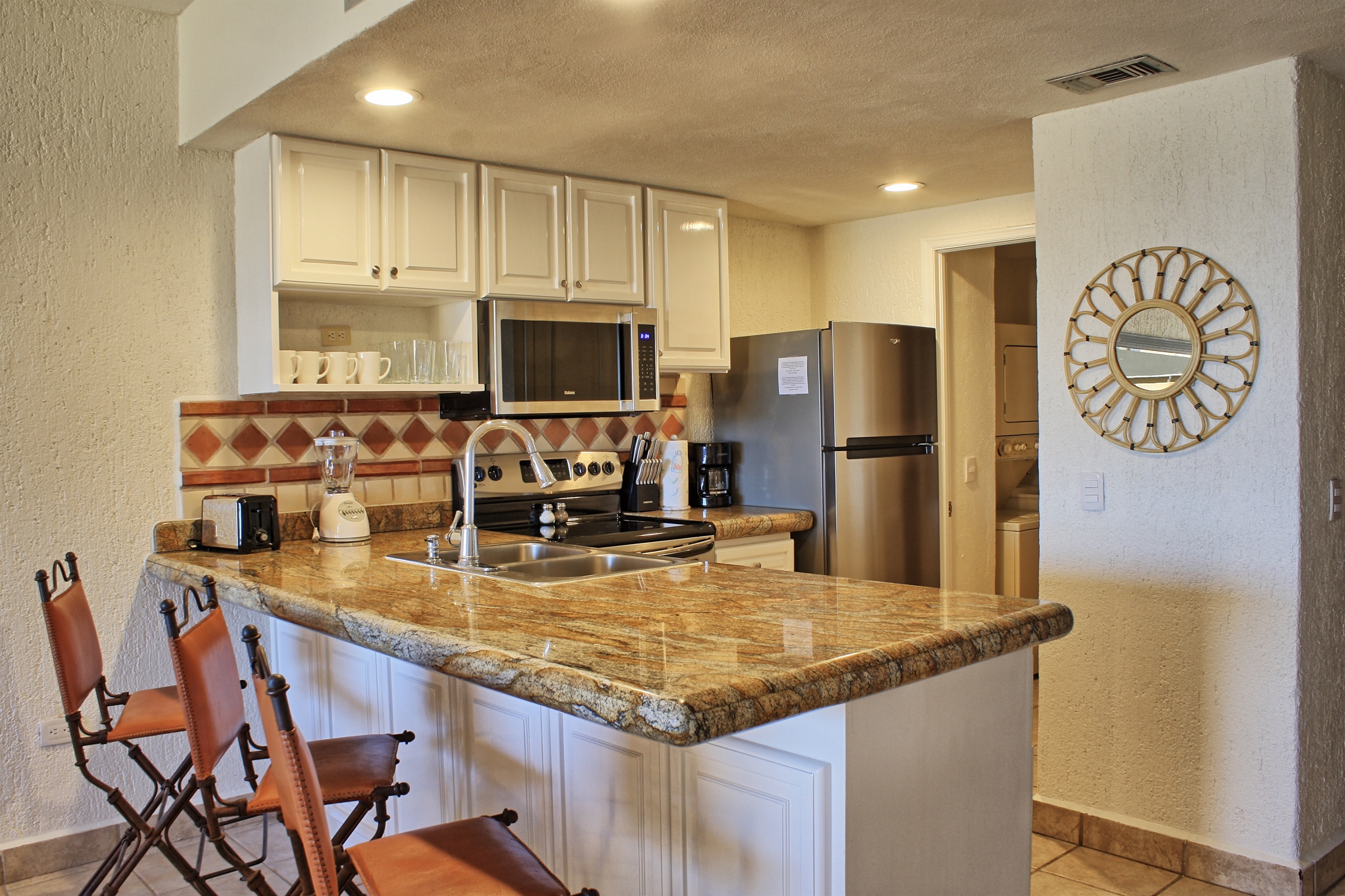 bar stools to sit at kitchen counter