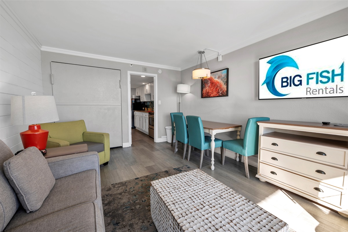 Amazing Living Room with Stunning Views🌊☀️