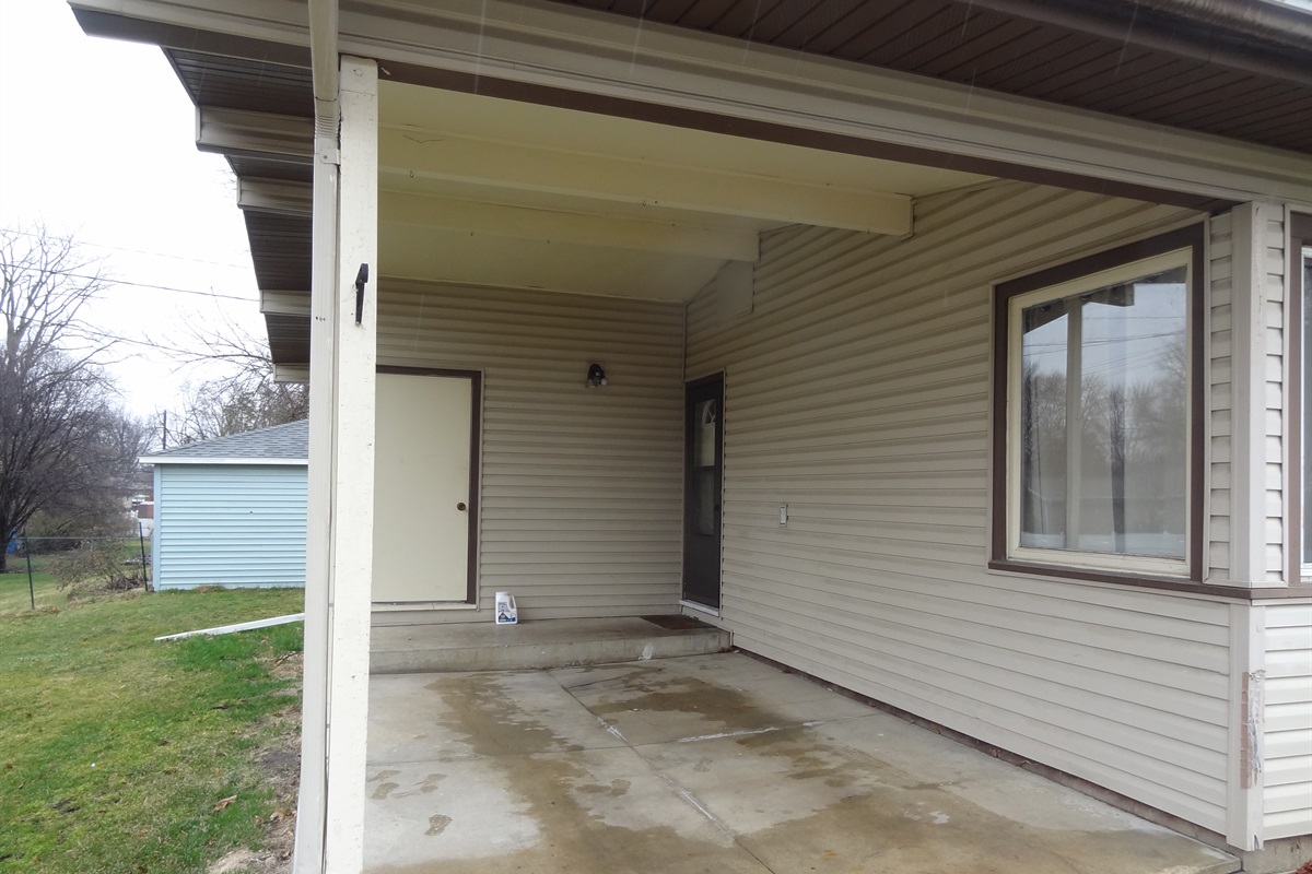 Carport for one vehicle