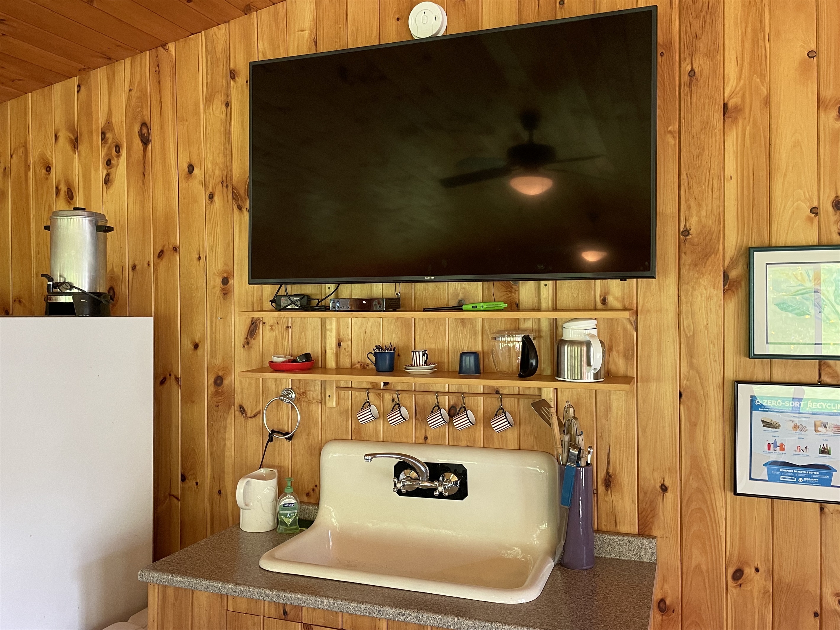 Great room wet bar
