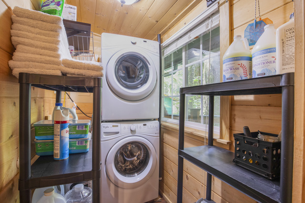 Large Capacity Washer & Dryer & Temporary Storage