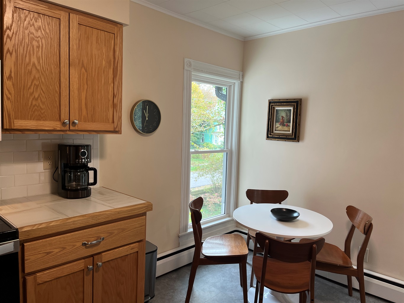 Eat-in Kitchen