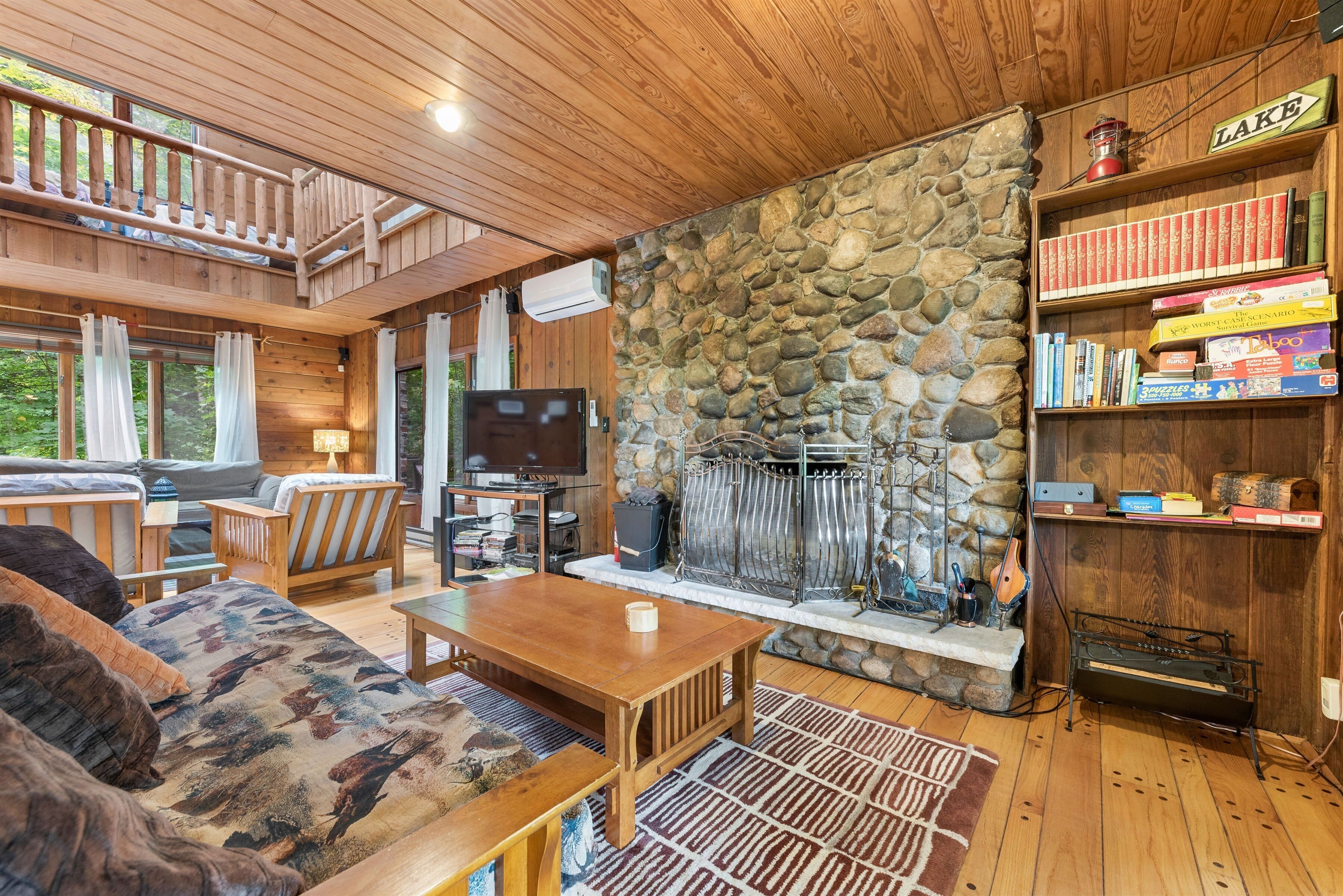 Family room 