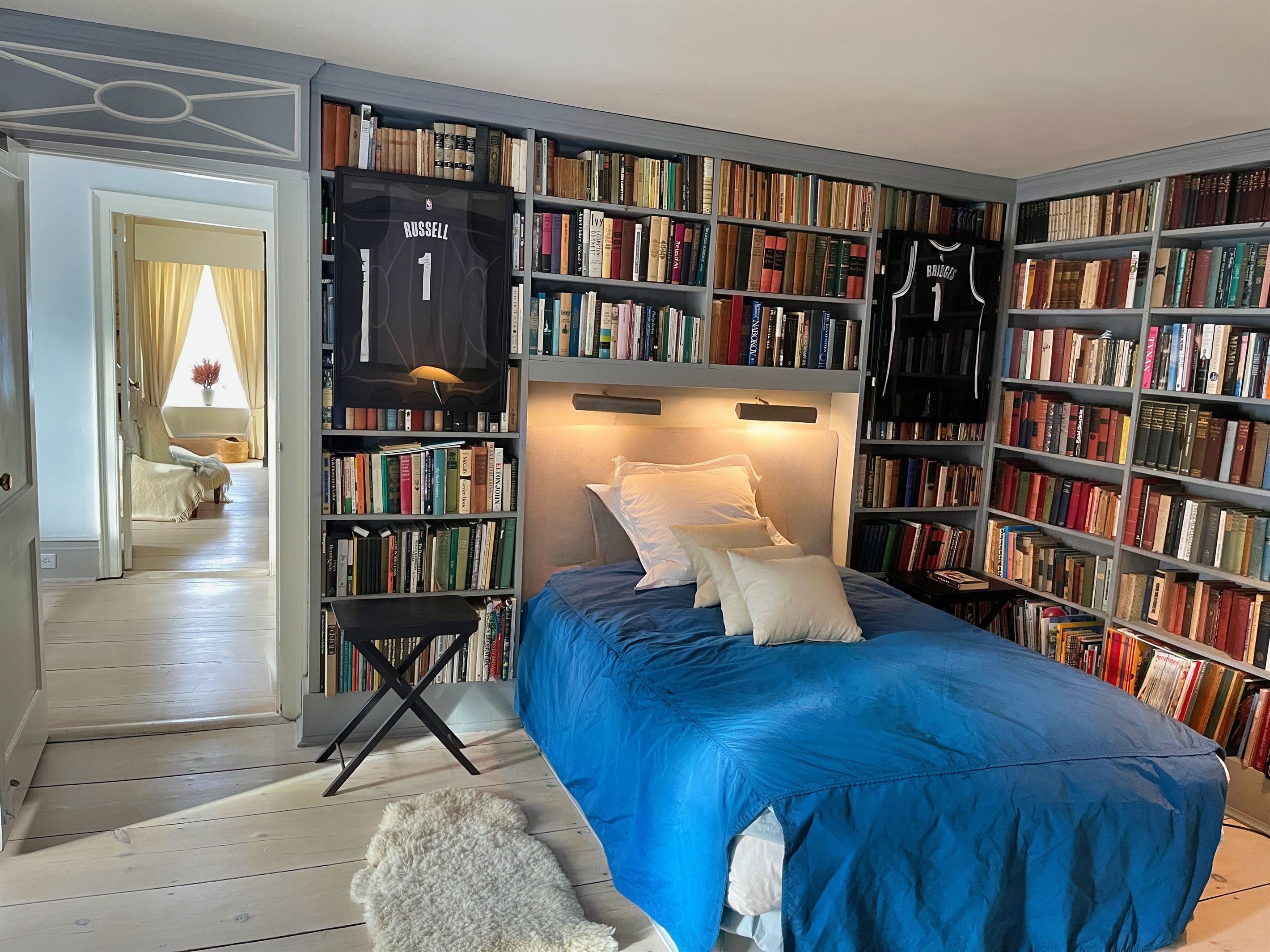 Hawk Field House - 2nd floor bedroom with queen bed.