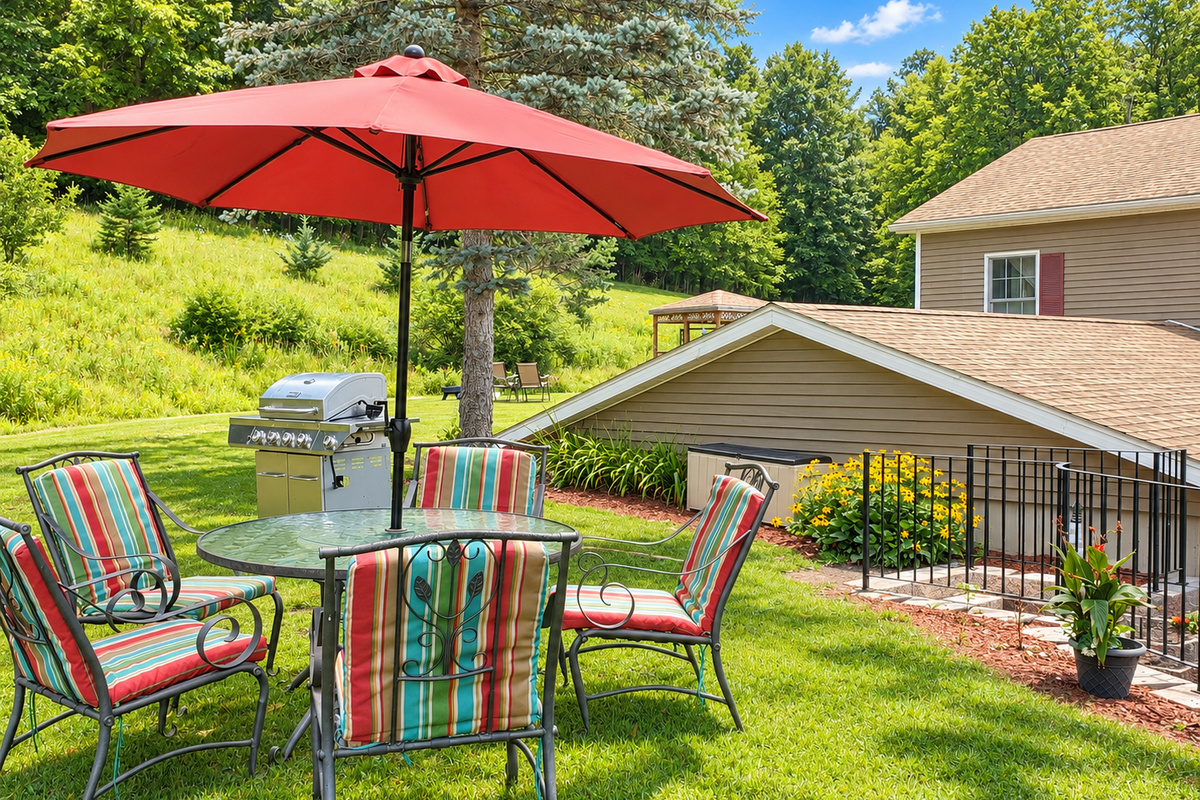 Outdoor dining with gas grill