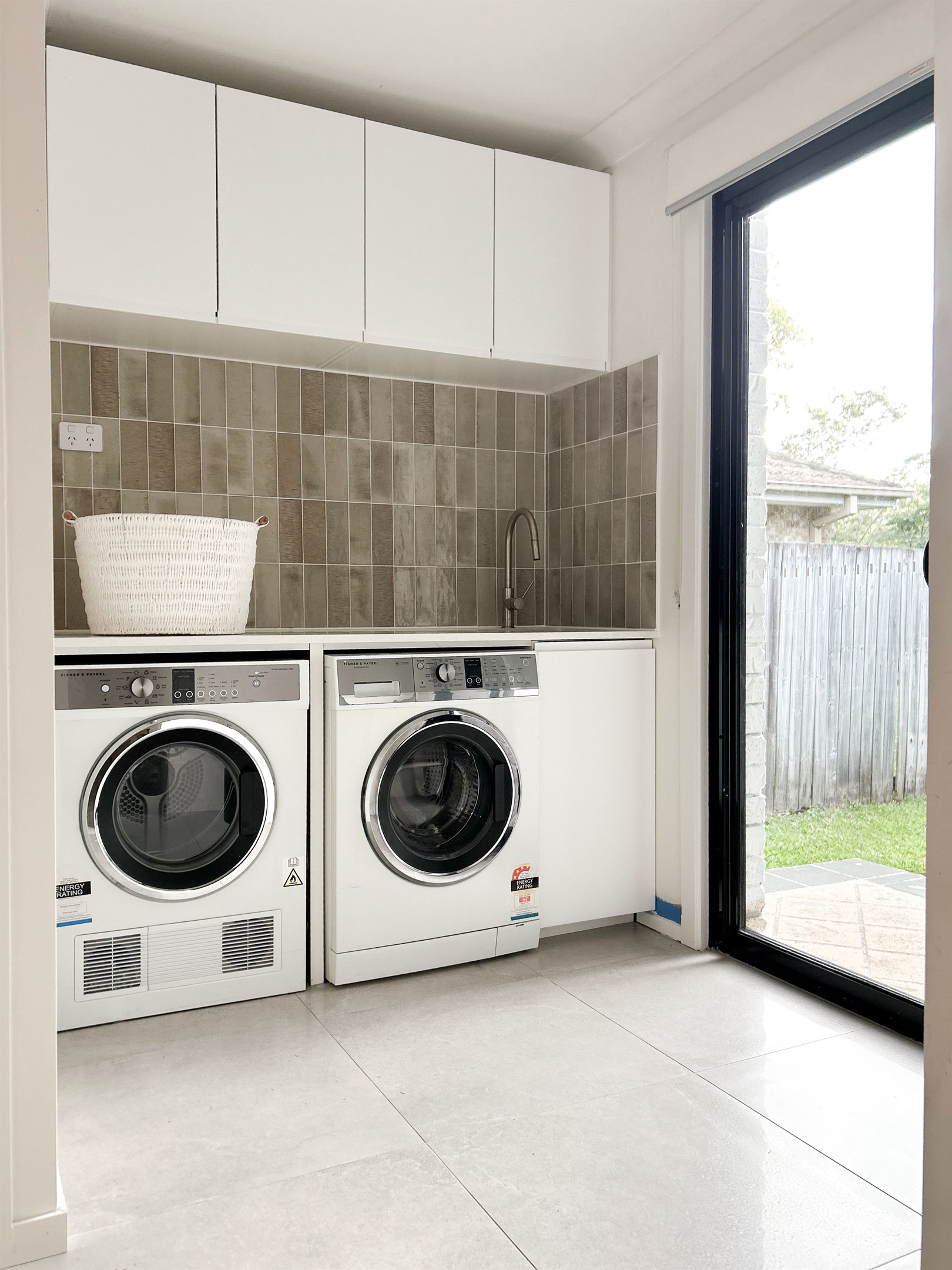 WASHER AND DRYER