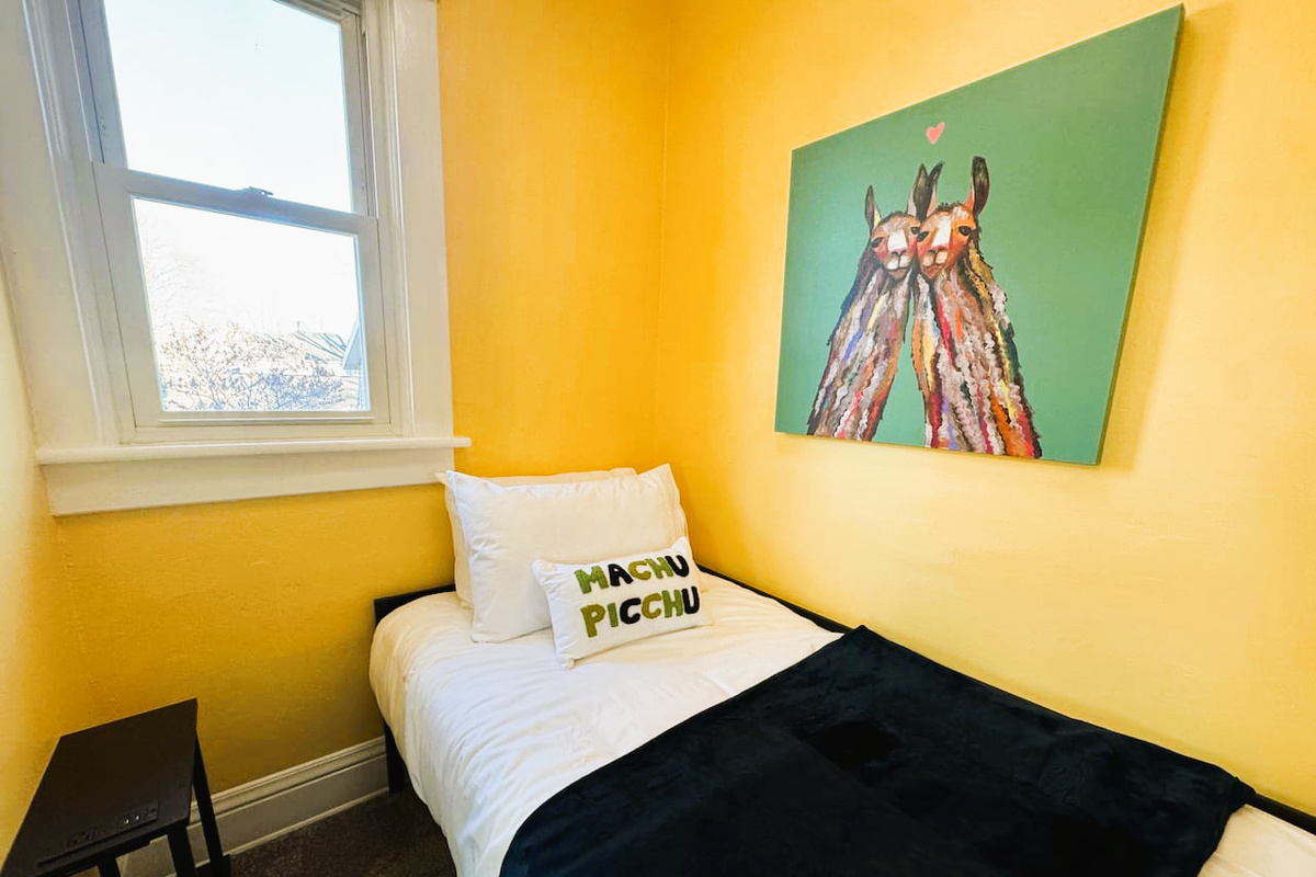 The alcove in the Machu Picchu Bunk room has its own cozy Twin bed.
