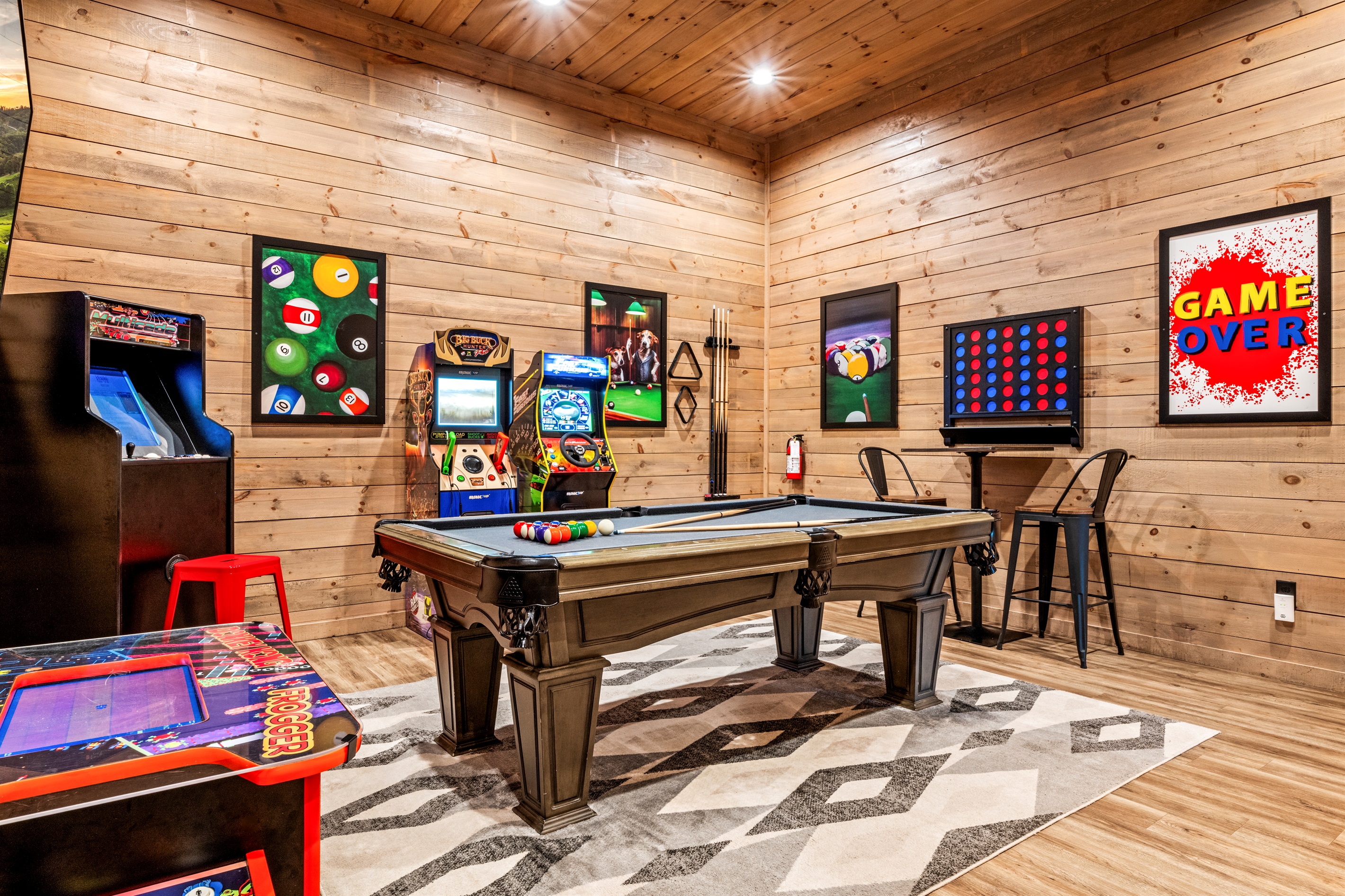 🎮 Old-school arcade meets new-school style. Frogger, pool, and a giant Connect 4 wall? Winner gets bragging rights AND the last slice of pizza.
