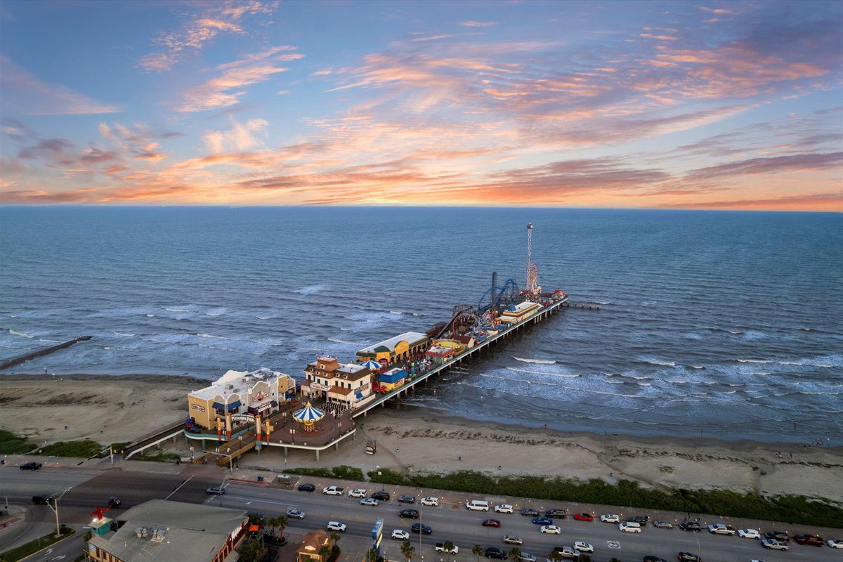 97fcdd8c240544e8832c9d60c48cf595 Large | Beachhouse | Texas | TX | Vacation Homes | Galveston | Crystal Beach | Kokomo | Breezy Days | Beachfront Elegance | Sunrise Serenity | Southern Sands Property Management, LLC