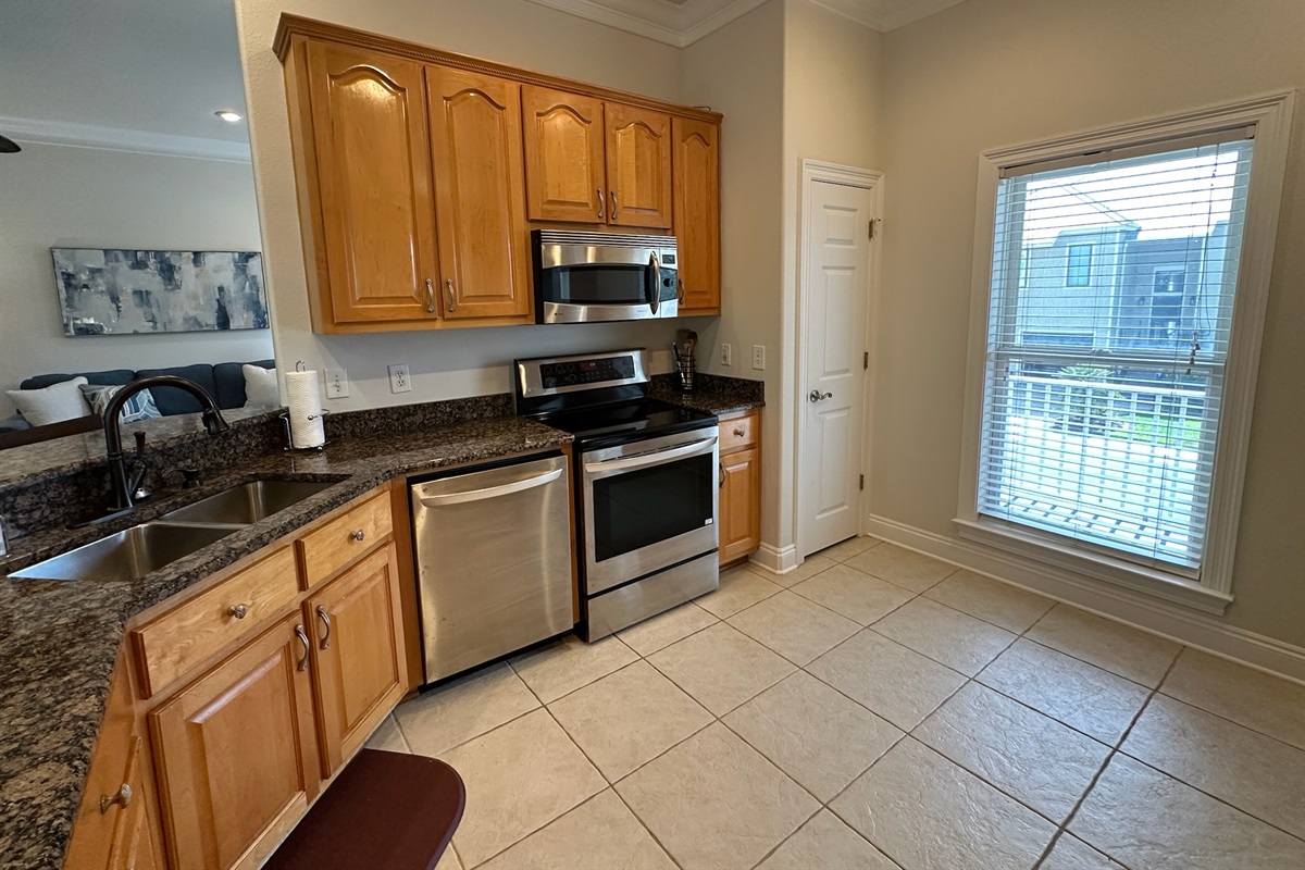 Large Kitchen and Counter Space