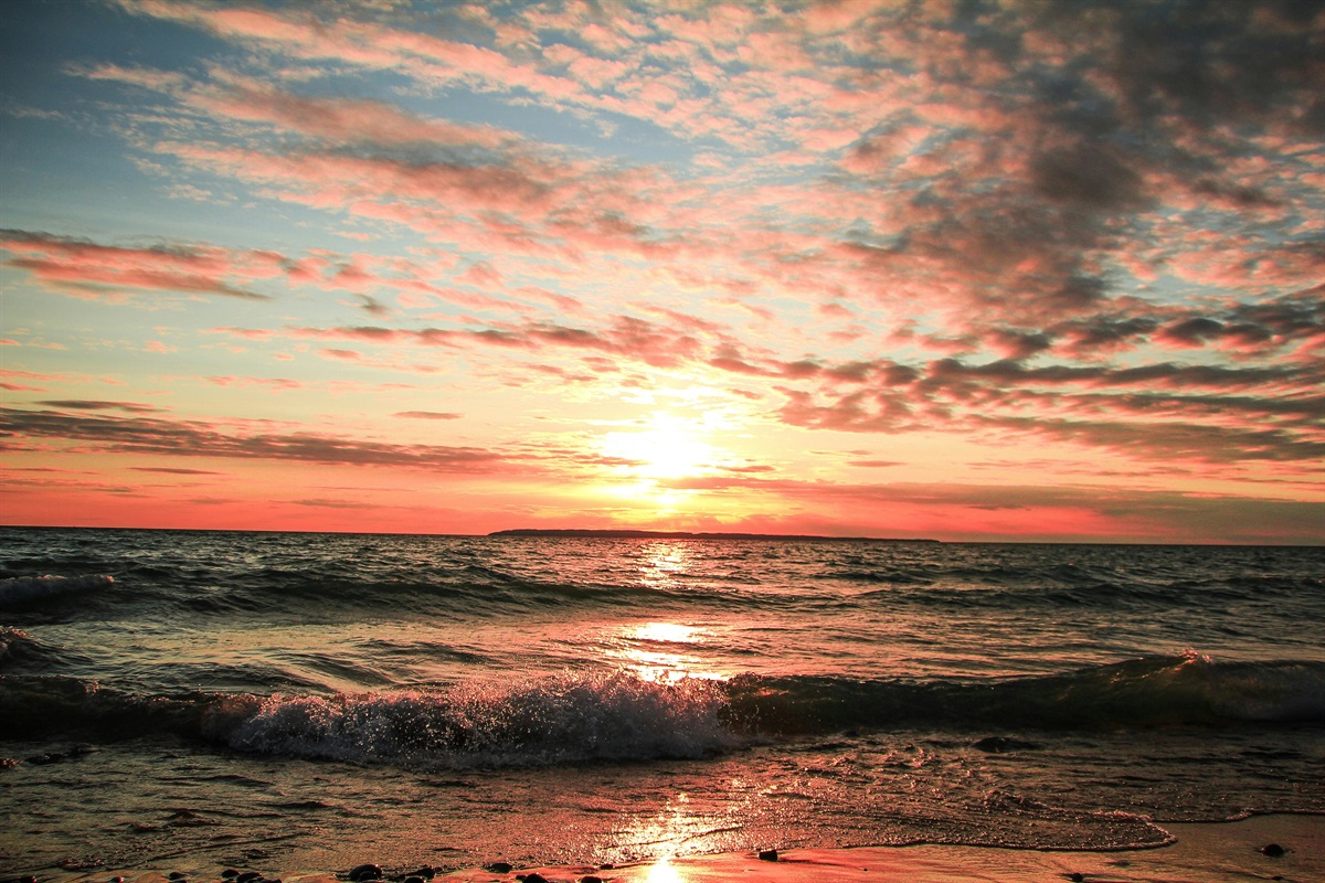 Watch beautiful Sunrises