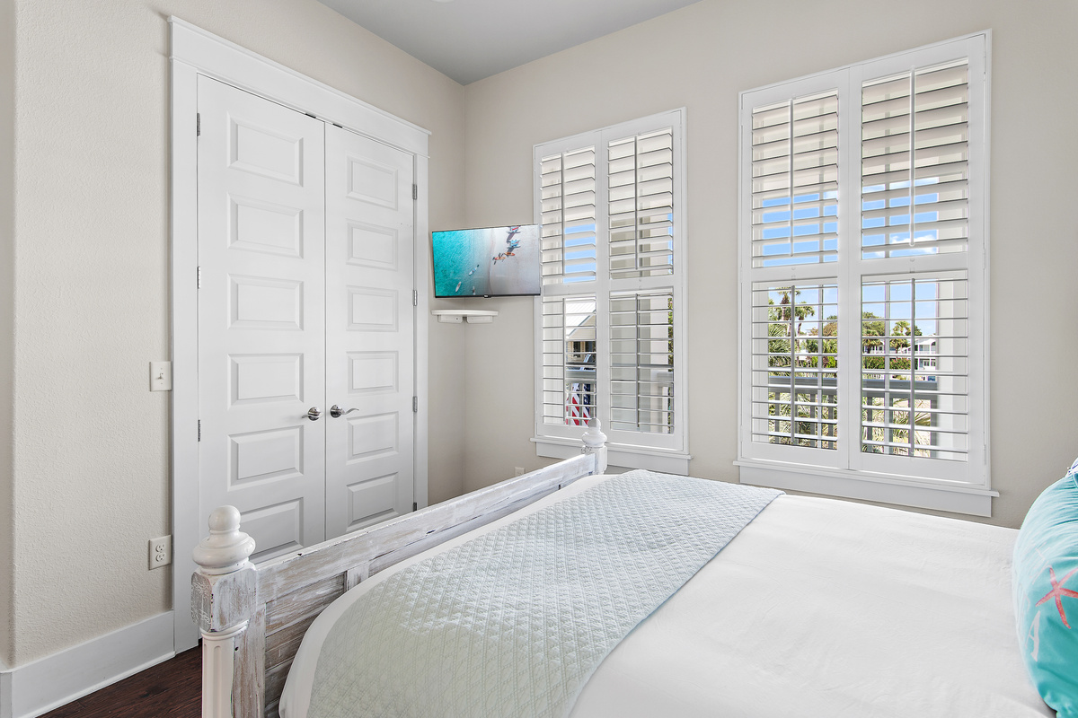 A peaceful retreat to unwind and recharge after a beautiful day on 30A.