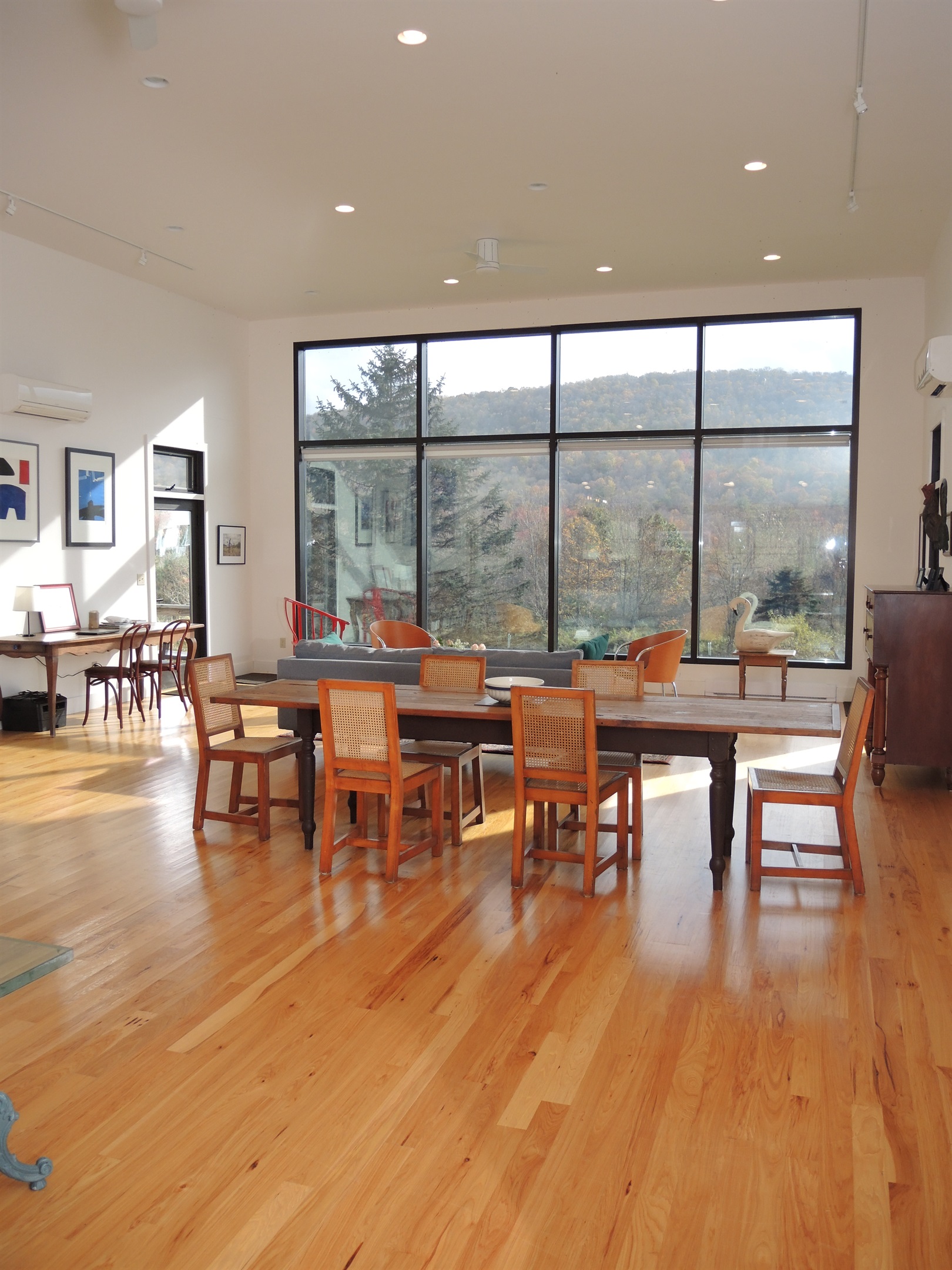 Dining/living area with view!