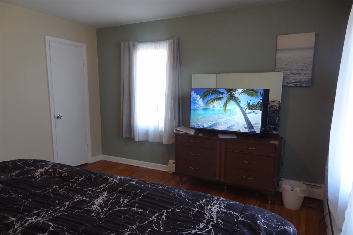 King bed with Roku smart TV