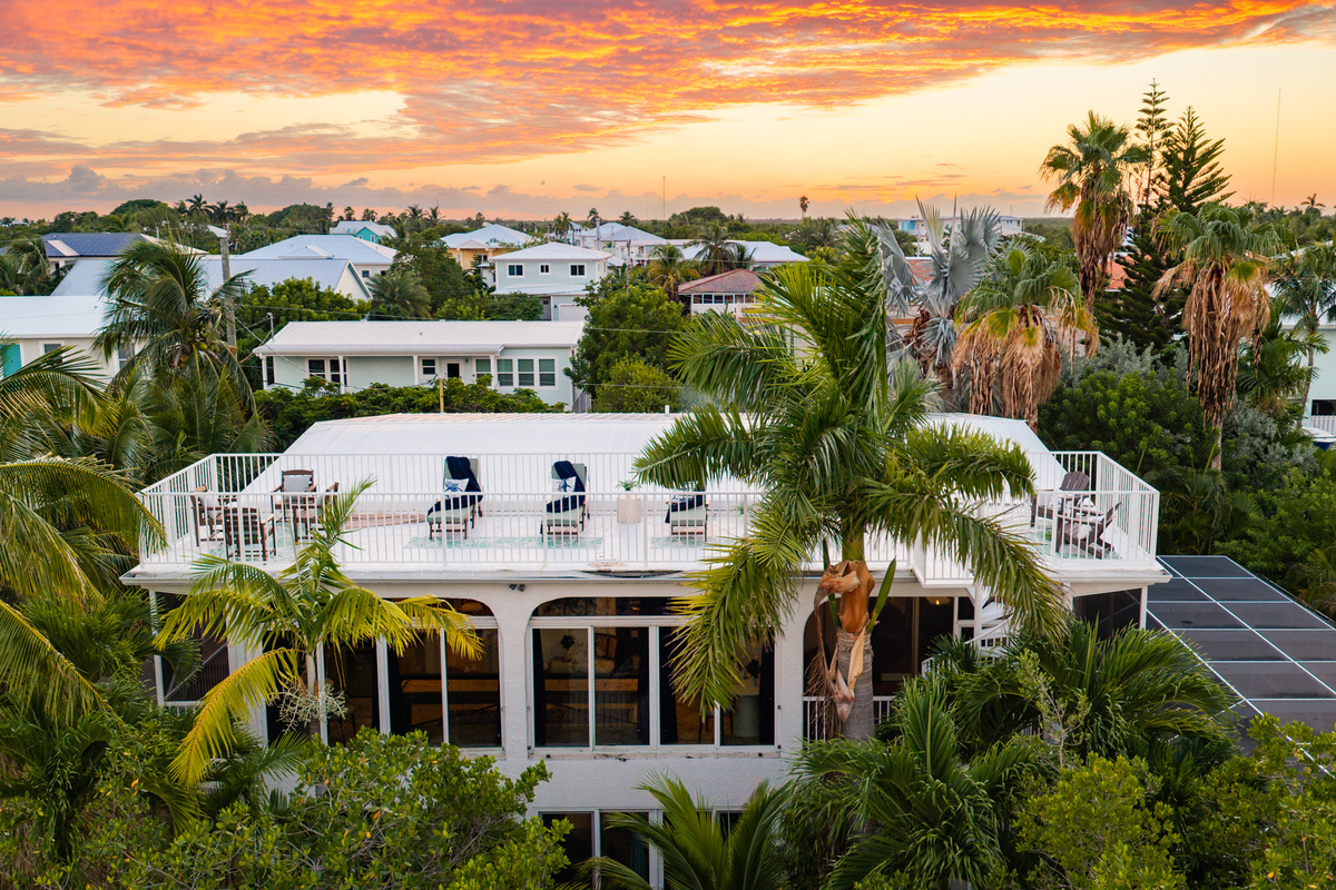 Experience your next level keys vacation at Captain's Cove.