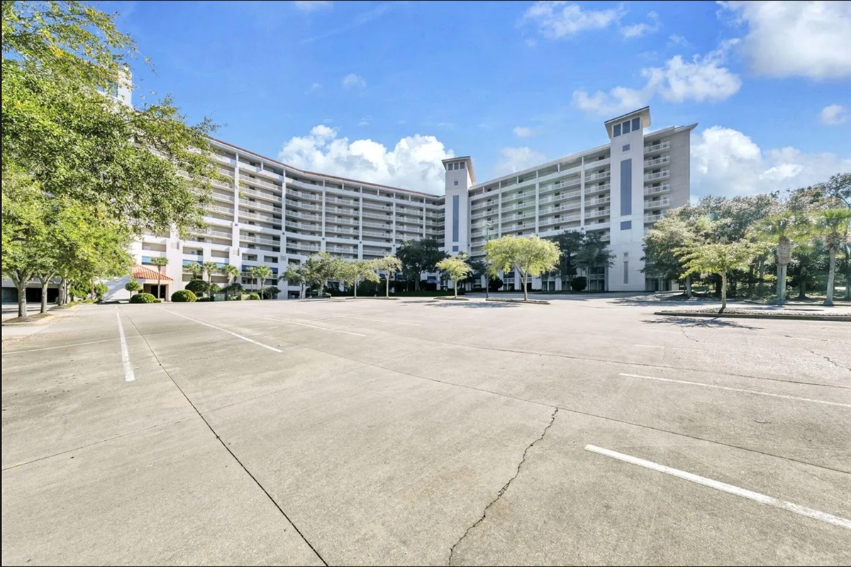 Located in Tops’l Beach & Racquet Resort