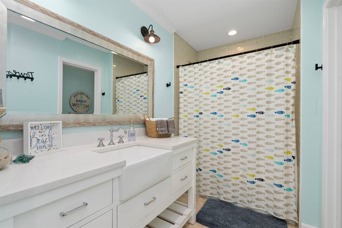 9840a562801d40c5b9837df221b018b4 Large | Beachhouse | Texas | TX | Vacation Homes | Galveston | Crystal Beach | Kokomo | Breezy Days | Beachfront Elegance | Sunrise Serenity | Southern Sands Property Management, LLC